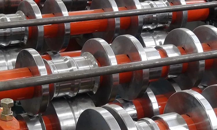 Gegalvaniseerd Dubbel de Laagbroodje dat van PPGI Machine met Hydraulisch Knipsel 8-15m/Min vormt