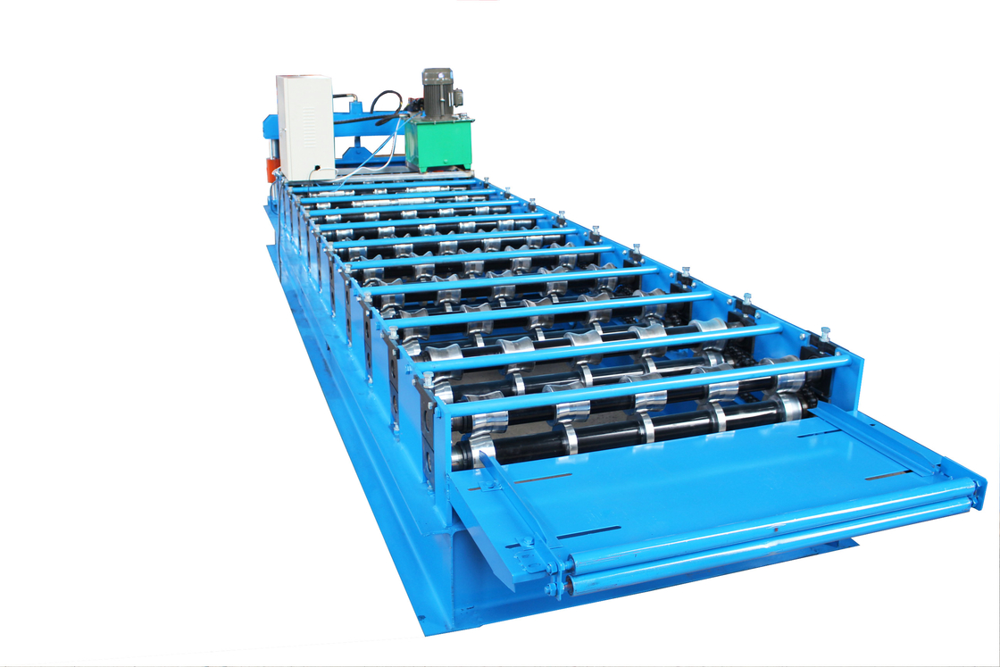Fabrieksprijs 2,5T Wandpaneel Roll Forming Machine Hydraulisch Snijden Met 50mm Schacht Diameter