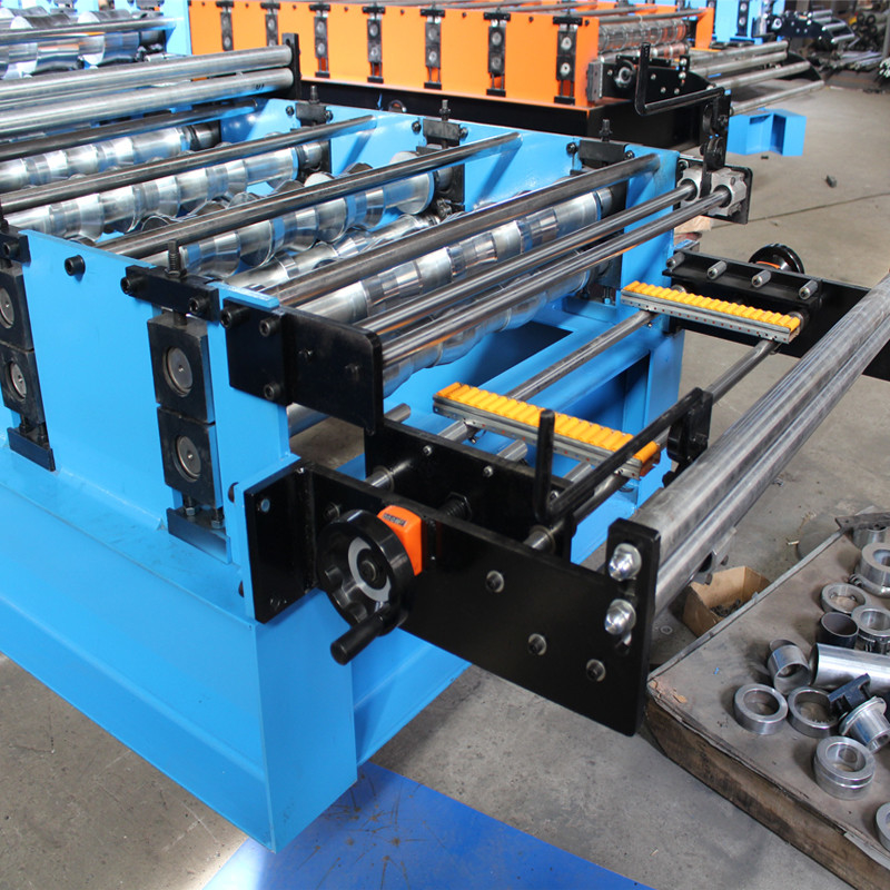 Precisie metaalbewerking 4kw Power Roof Roll vormmachine met 1 jaar garantie
