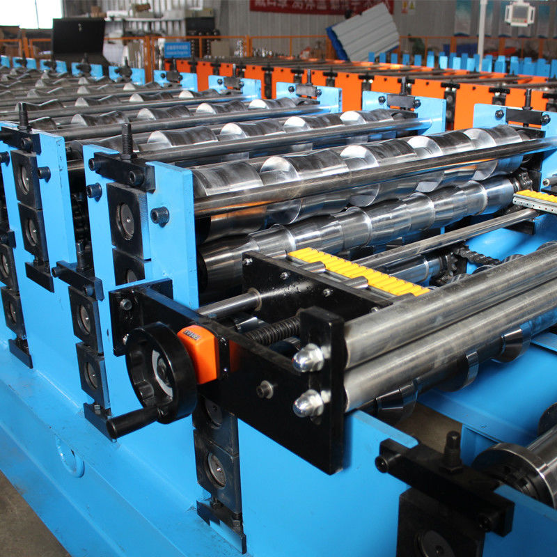 2025 nieuw ontwerp Trapeziumvormige en geglazuurde dubbele laag dakplaat daktegel rollen vormmachine