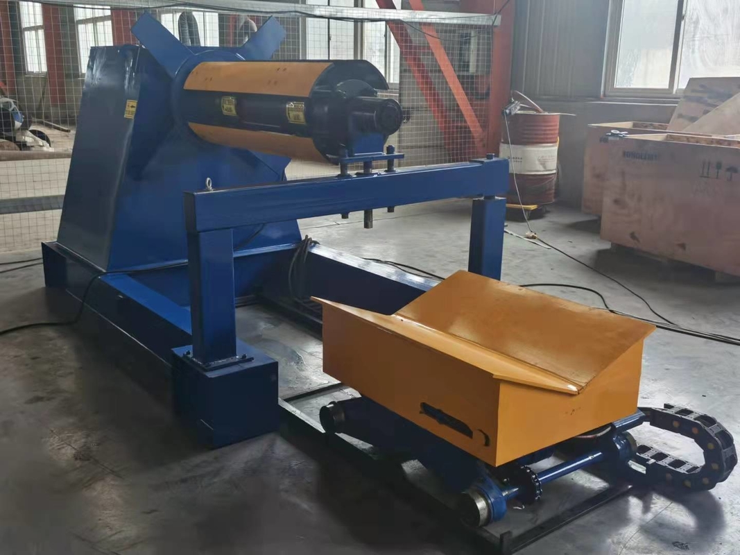 Automatische stalen spoel Decoiler hydraulisch met spoelwagen 5 ton 7 ton 10 ton