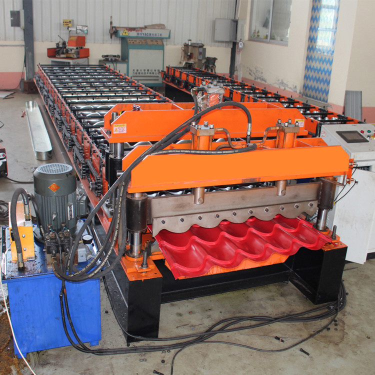 Lange spanning geglazuurde tegel dakplaat rolvormende machine koud effectieve breedte 1080 mm