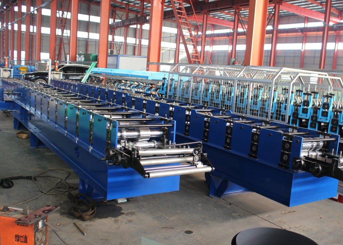 0.3-0.8mm Carbon Steel Chain Drive Down Pipe Forming Machine met hydraulisch snijden