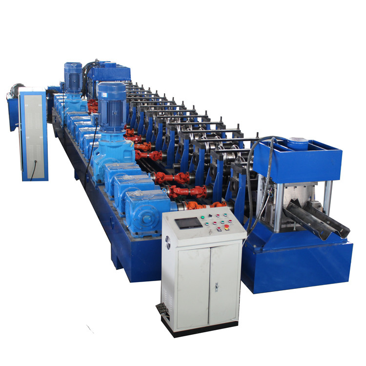 Efficiëntie PLC-gecontroleerde wegrailvormende machine met GCr12-rol 380V 50Hz-vermogen