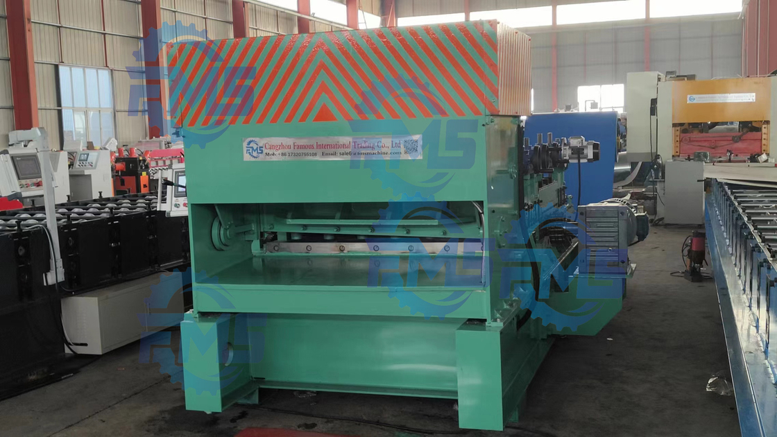 PLC-besturing Snijd naar lengte en snijdlijn leveler met 4KW vormmotor 0,3-4mm