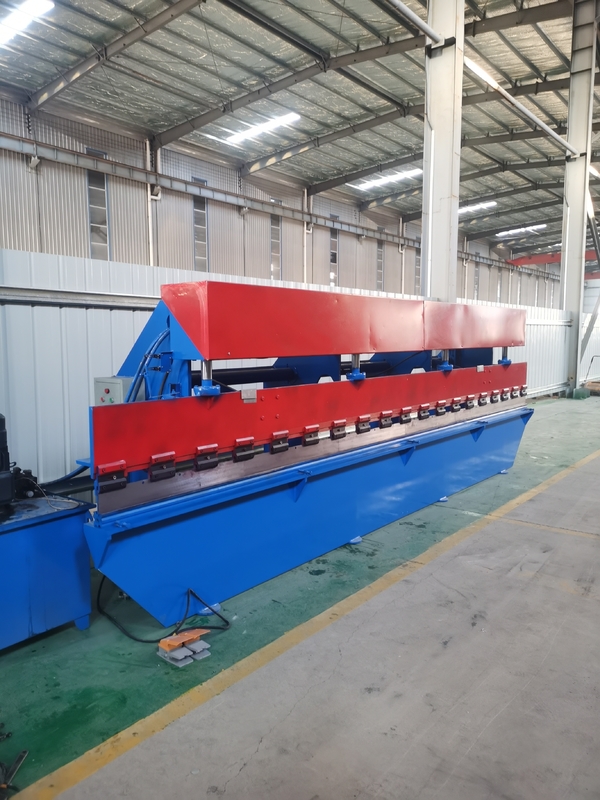 380V 50HZ knop / voet gecontroleerde hydraulische buigmachine met 3KW motor en 3000mm Max