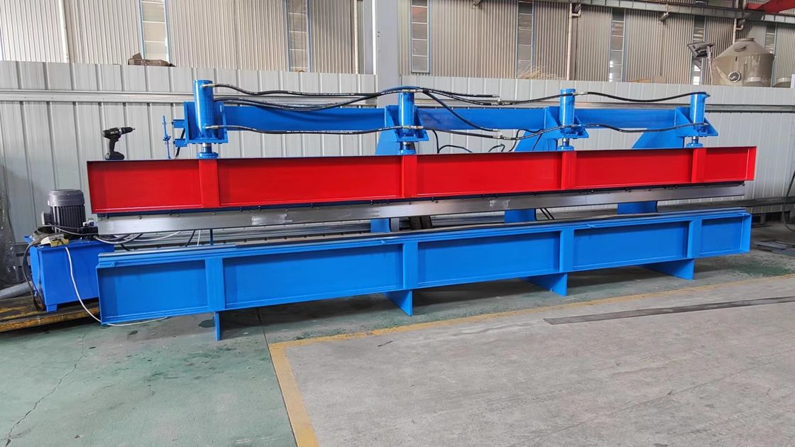 380V / 50HZ knop voet schakelaar gecontroleerde hydraulische persmachine voor 3000mm 1,5mm