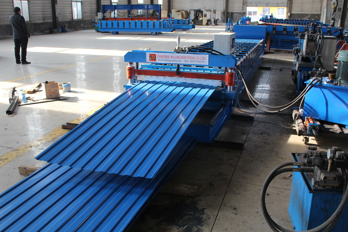 Volledig automatisch dubbellaagstaal gegorfeld dak Ibr dakplaten rollenvormende machine EN buiglas
