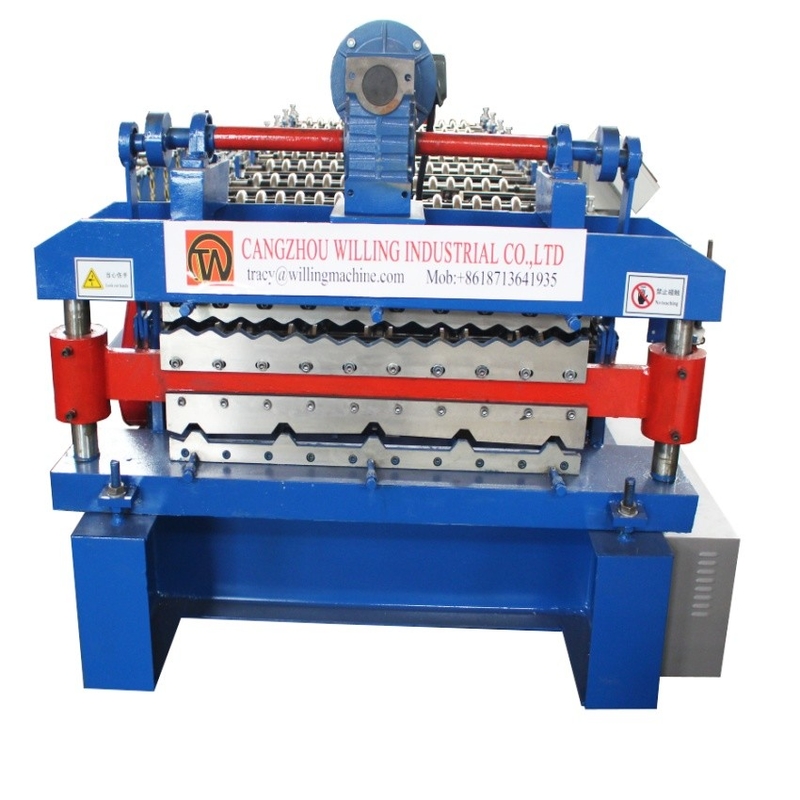 PLC besturing 0.3-0.6mm Dubbellaags Rolvormmachine 15m/Min Voor Ppgi Paneel Dak