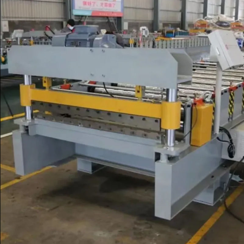 PLC-gestuurde metalen koud dakplaatvormmachine voor dak- en wandpanelen