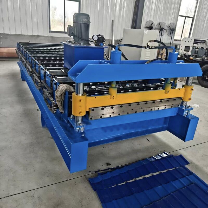 het Blad dat van het het Staaldakwerk van 380V 50HZ 3P Rib Panel Roll Forming Machine Machine maakt