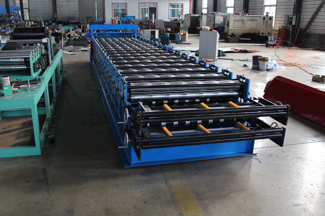 Plc Controle 0.3mm Dubbel Laagbroodje die Machine voor het Dak van het Metaalstaal vormen