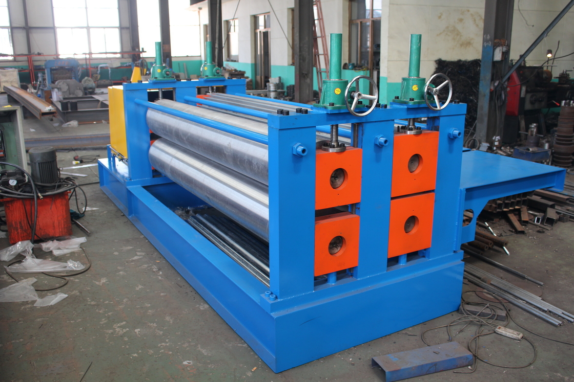 Staalvat Golfdakwerk die Machine Geschikt Materiaal 0.1 - 0.25mm vormen