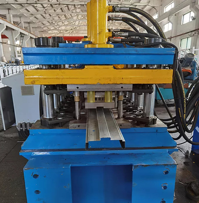 Plc 0.3mm het Broodje die van de Staaldeur Breedte van de Machine de Veranderlijke Groef vormen