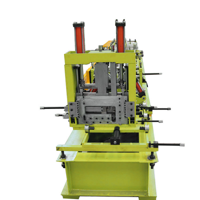 Verstelbare 45# Steel Cz Purlin Roll Forming Machine Hydraulische snijmodus