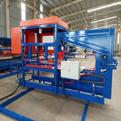 Sandwich Panel Maker Met PLC Control System 32KW Motorvermogen 0.3-0.8mm 1000mm 16T Gewicht