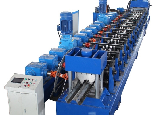 Precise Highway Guardrail Roll Forming Machine met 2*22KW hoofdmachinevermogen