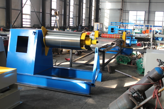 1200mm breedte 3-6mm staal spoel hoge snelheid slicing productielijn Machine met Hydraulische Uncoiler En Recoiler