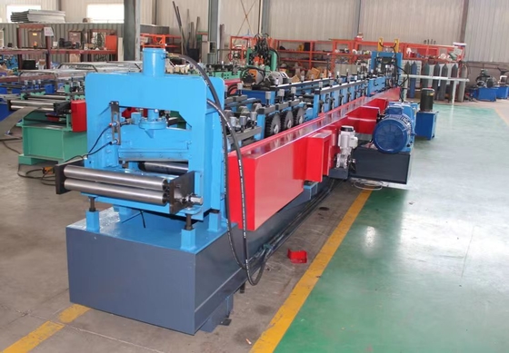 Automatische koudwalsmachine voor Z/C-gordingen