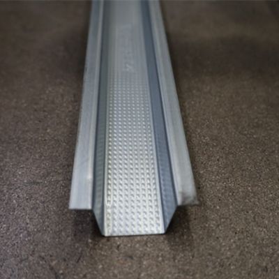 Gegalvaniseerd licht stalen frame C-kanaalbroodje Voormalig Omega Furring Purlin-broodje dat machine vormt