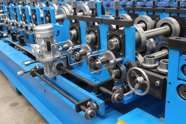 Volledig Automatisch Metaaldak die Machine Dragend Been C Purlin maken het Vormen van Machine rollen