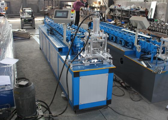 0.3mm 15m/die Min Ppgi Shutter Door Roll Machine vormen