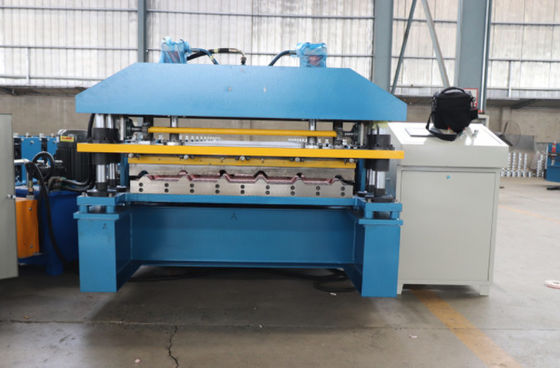 PL Trapezoïde 840 het Broodje die van de Daktegel Machineplc Controle Hydraulisch Systeem vormen