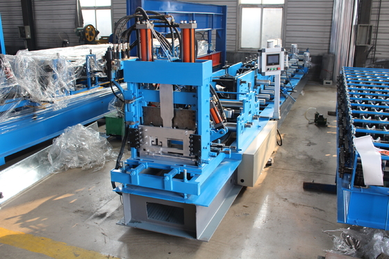 3.5mm Galvalume het Broodje die van CZ Purlin Groottetype vormen van de Machine Volledig Automatisch Verandering