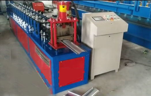 Het hoge Broodje die van de de Garagedeur van Nauwkeurigheidsppgi Automatische Machine vormen