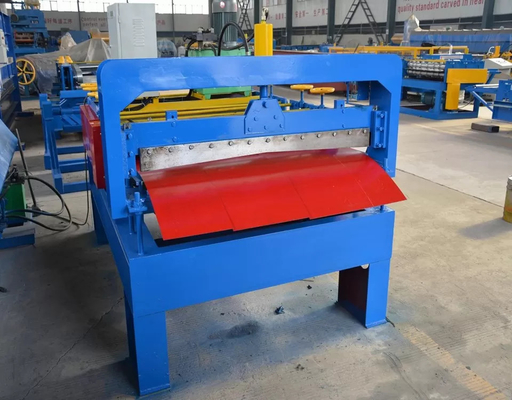 De volledige Automatische 0.8mm Plaat die van het de Machinemetaal van de Staalsnijmachine Plc Controle snijden